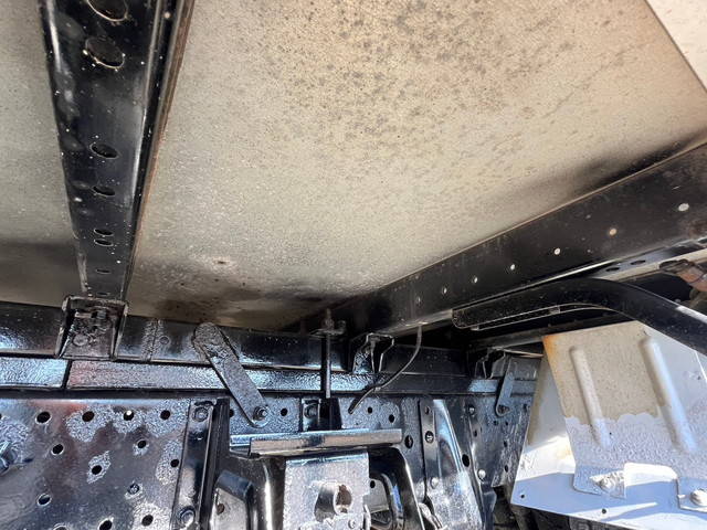 いすゞエルフアルミバン小型（2t・3t）[写真37]