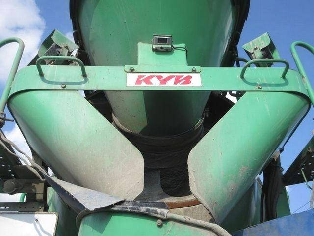 いすゞギガミキサー車（コンクリートミキサー）大型（10t）[写真14]