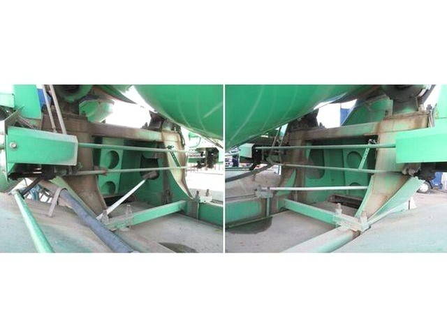 いすゞギガミキサー車（コンクリートミキサー）大型（10t）[写真22]