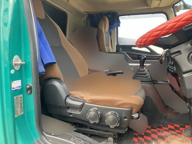 日野レンジャーアルミブロック中型（4t）[写真24]