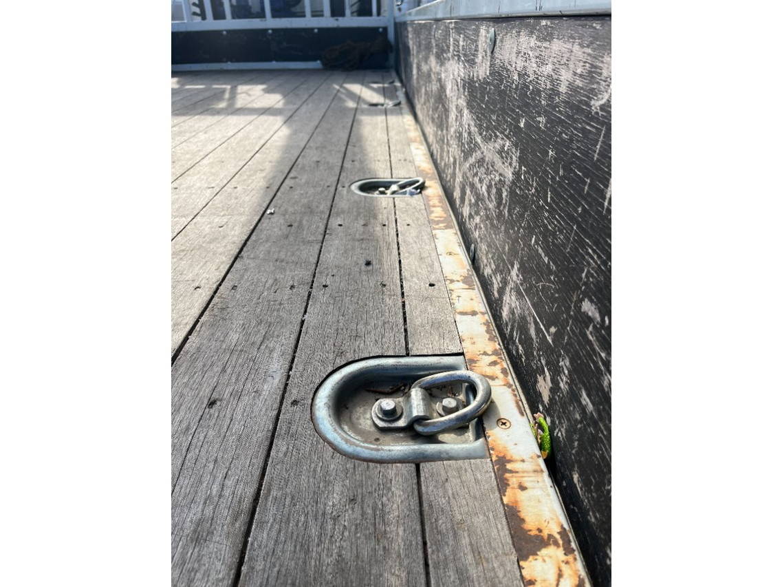 三菱ふそうキャンタークレーン4段小型（2t・3t）[写真12]