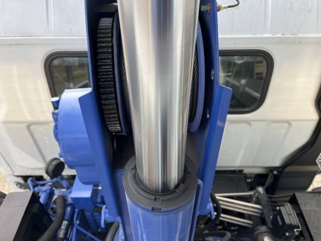 三菱ふそうキャンタークレーン4段小型（2t・3t）[写真18]