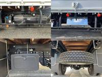 三菱ふそうキャンタークレーン4段小型（2t・3t）[写真23]