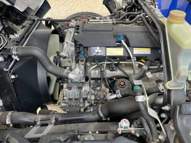 三菱ふそうキャンタークレーン4段小型（2t・3t）[写真26]