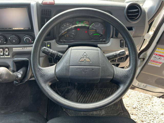 三菱ふそうキャンタークレーン4段小型（2t・3t）[写真32]