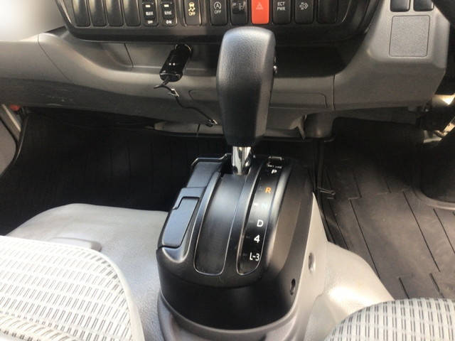 日野デュトロアルミバン小型（2t・3t）[写真24]