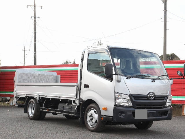 トヨタトヨエース平ボディ小型（2t・3t）TKG-XZU710 [写真01]