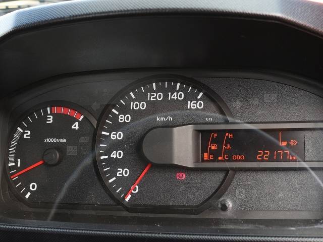 トヨタトヨエース平ボディ小型（2t・3t）[写真20]