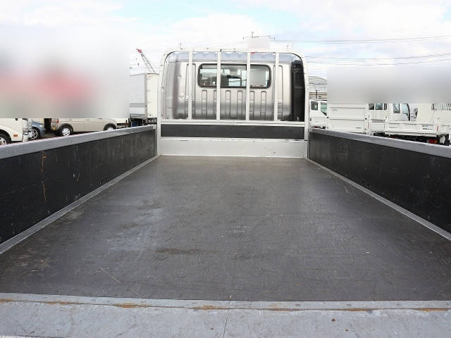 トヨタトヨエース平ボディ小型（2t・3t）[写真07]