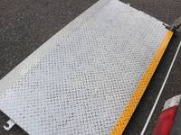 トヨタトヨエース平ボディ小型（2t・3t）[写真08]