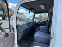 いすゞエルフアルミウイング小型（2t・3t）[写真12]