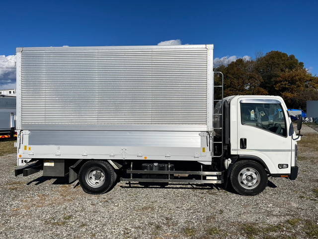 いすゞエルフアルミウイング小型（2t・3t）[写真05]