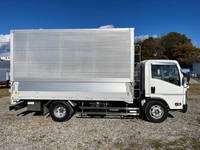 いすゞエルフアルミウイング小型（2t・3t）[写真05]