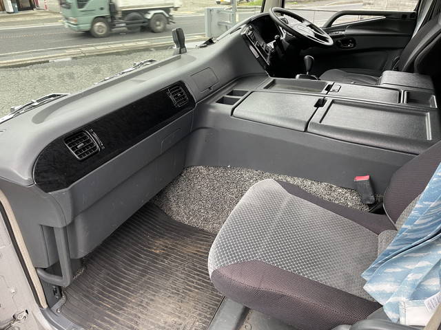 三菱ふそうスーパーグレートクレーン5段大型（10t）[写真31]