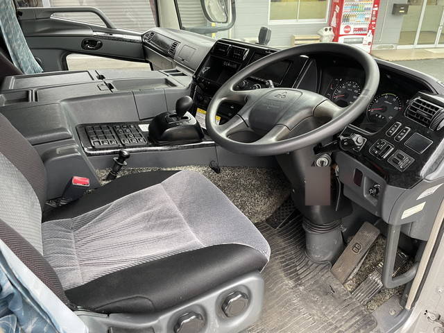 三菱ふそうスーパーグレートクレーン5段大型（10t）[写真32]