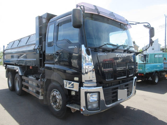 いすゞギガダンプ大型（10t）[写真01]