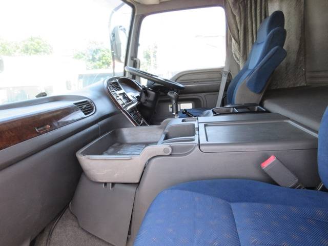 いすゞギガダンプ大型（10t）[写真20]