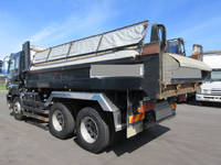 いすゞギガダンプ大型（10t）[写真02]