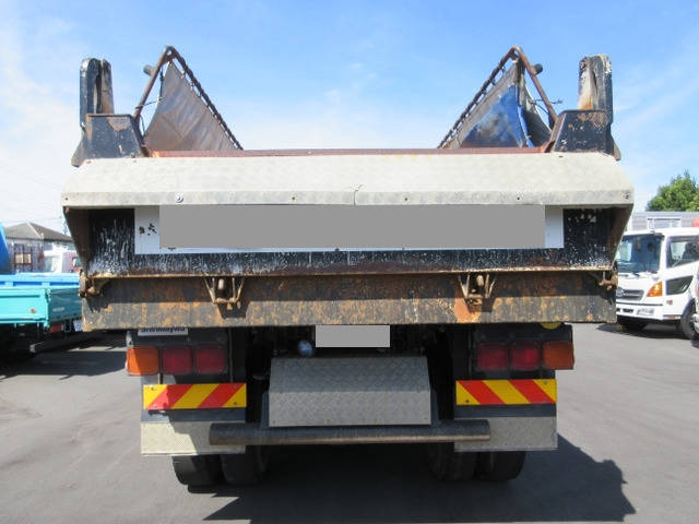 いすゞギガダンプ大型（10t）[写真04]