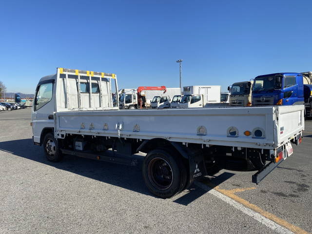 三菱ふそうキャンター平ボディ小型（2t・3t）[写真04]