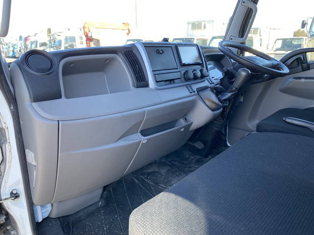 日産アトラスアルミバン小型（2t・3t）[写真28]