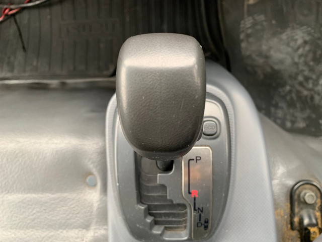 いすゞエルフ冷凍車（冷蔵車）小型（2t・3t）[写真12]