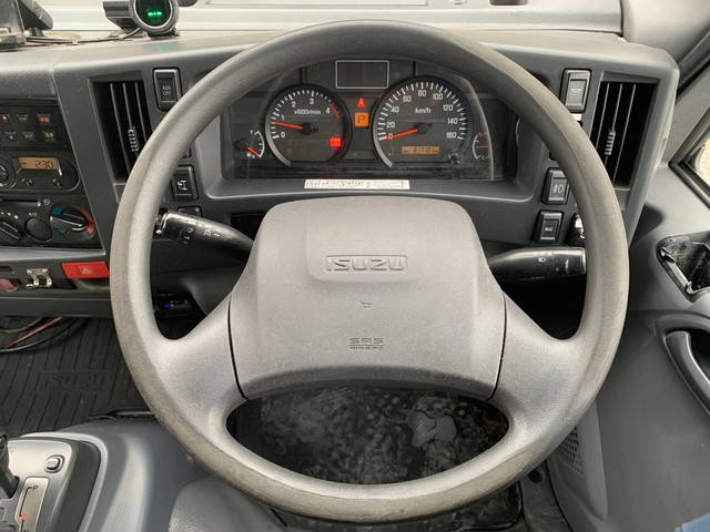 いすゞエルフ冷凍車（冷蔵車）小型（2t・3t）[写真15]