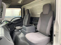 いすゞエルフ冷凍車（冷蔵車）小型（2t・3t）[写真16]