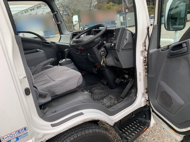 いすゞエルフ冷凍車（冷蔵車）小型（2t・3t）[写真19]