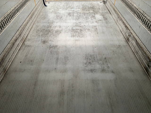 いすゞエルフ冷凍車（冷蔵車）小型（2t・3t）[写真21]