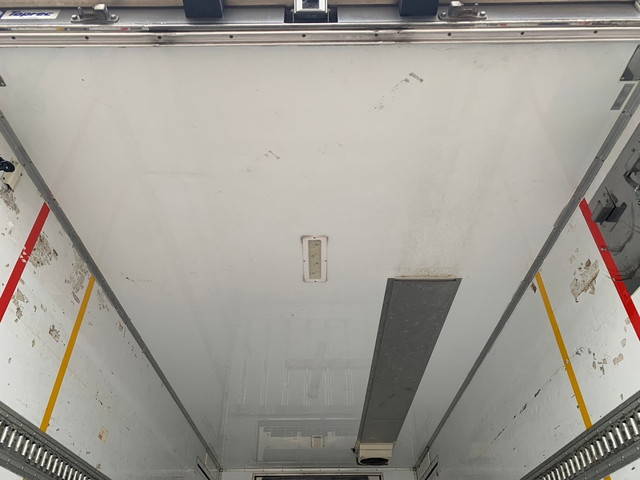 いすゞエルフ冷凍車（冷蔵車）小型（2t・3t）[写真22]