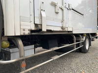 いすゞエルフ冷凍車（冷蔵車）小型（2t・3t）[写真28]