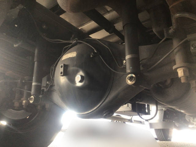 三菱ふそうキャンターアルミウイング小型（2t・3t）[写真19]