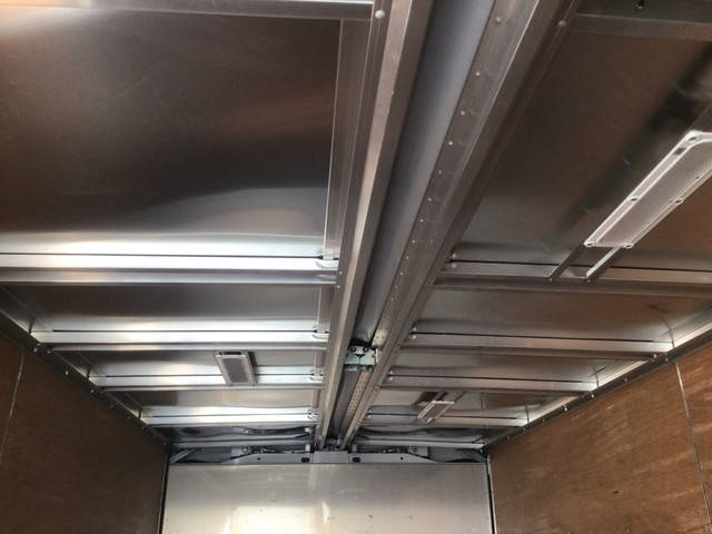 三菱ふそうキャンターアルミウイング小型（2t・3t）[写真08]