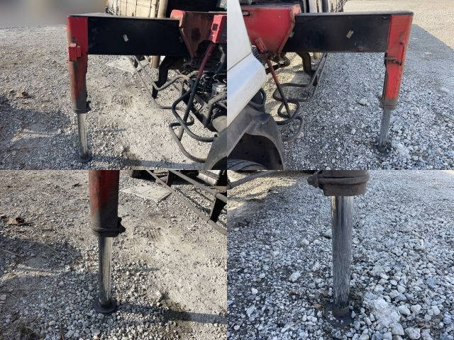 いすゞフォワードクレーン3段中型（4t）[写真15]