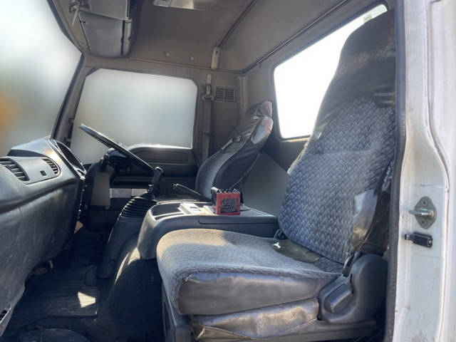 いすゞフォワードクレーン3段中型（4t）[写真27]