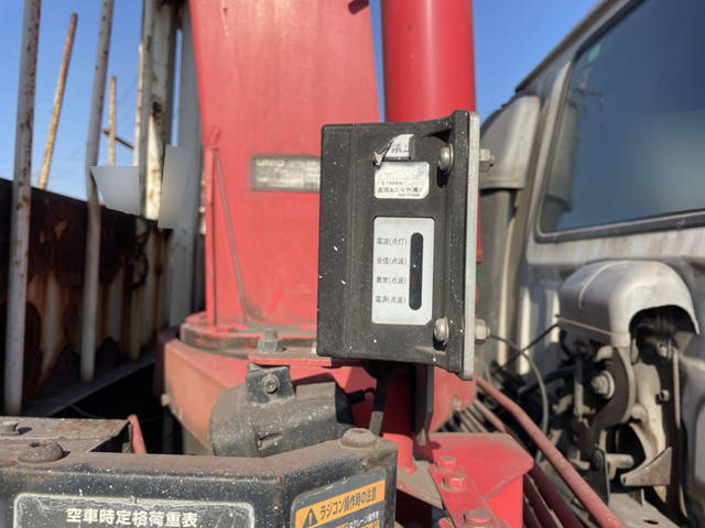 いすゞフォワードクレーン3段中型（4t）[写真09]