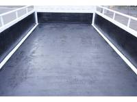 三菱ふそうキャンター平ボディ小型（2t・3t）[写真13]