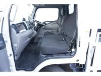 三菱ふそうキャンター平ボディ小型（2t・3t）[写真19]