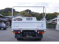三菱ふそうキャンター平ボディ小型（2t・3t）[写真05]