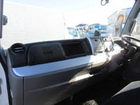 三菱ふそうキャンターアルミウイング小型（2t・3t）[写真18]