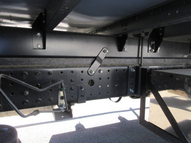 三菱ふそうキャンターアルミウイング小型（2t・3t）[写真07]