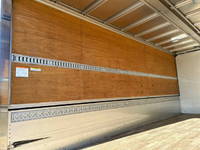 いすゞフォワードアルミウイング中型（4t）[写真11]