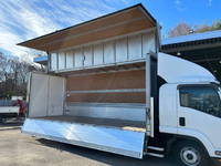 いすゞフォワードアルミウイング中型（4t）[写真05]