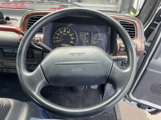 いすゞエルフクレーン6段小型（2t・3t）[写真33]