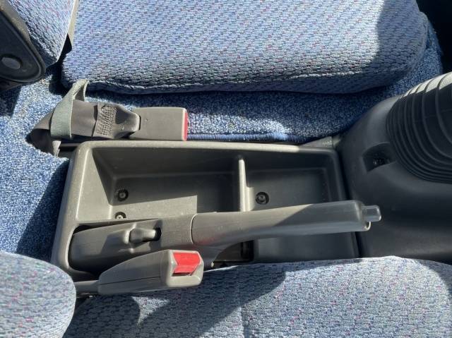 いすゞエルフクレーン6段小型（2t・3t）[写真35]