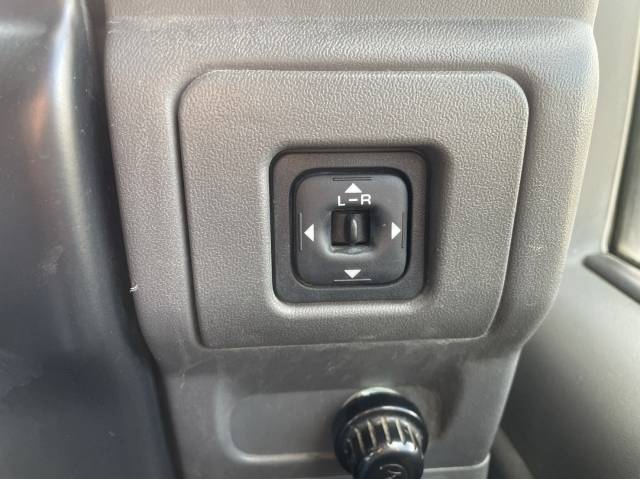 いすゞエルフクレーン6段小型（2t・3t）[写真37]