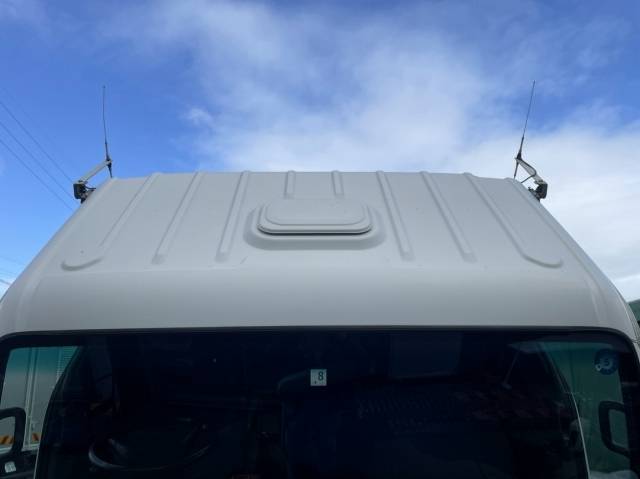 いすゞエルフクレーン6段小型（2t・3t）[写真09]