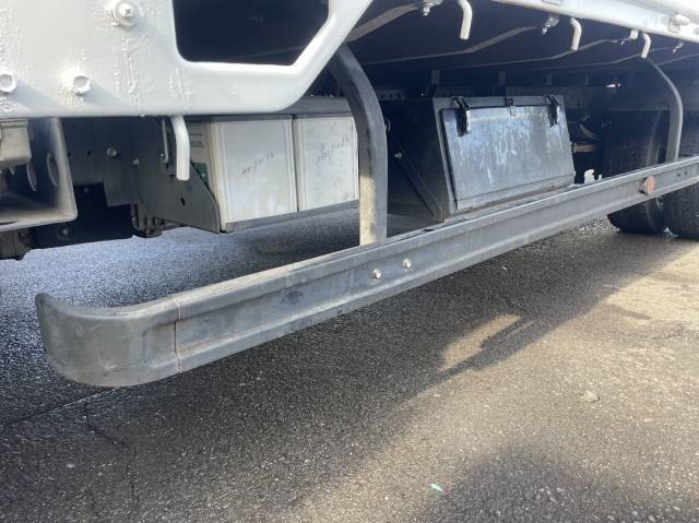 いすゞエルフ平ボディ小型（2t・3t）[写真16]