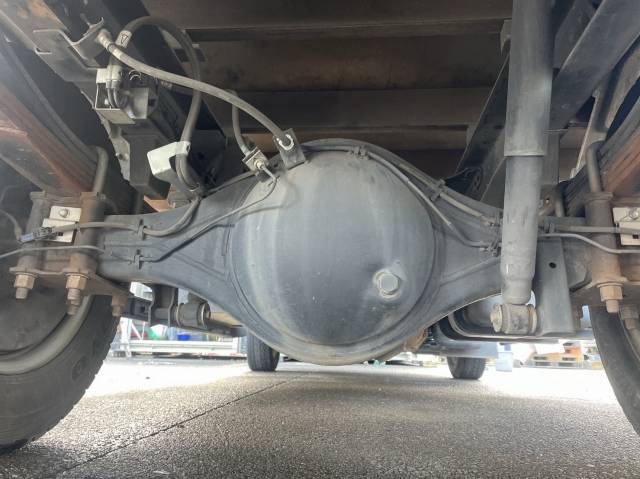 いすゞエルフ平ボディ小型（2t・3t）[写真24]